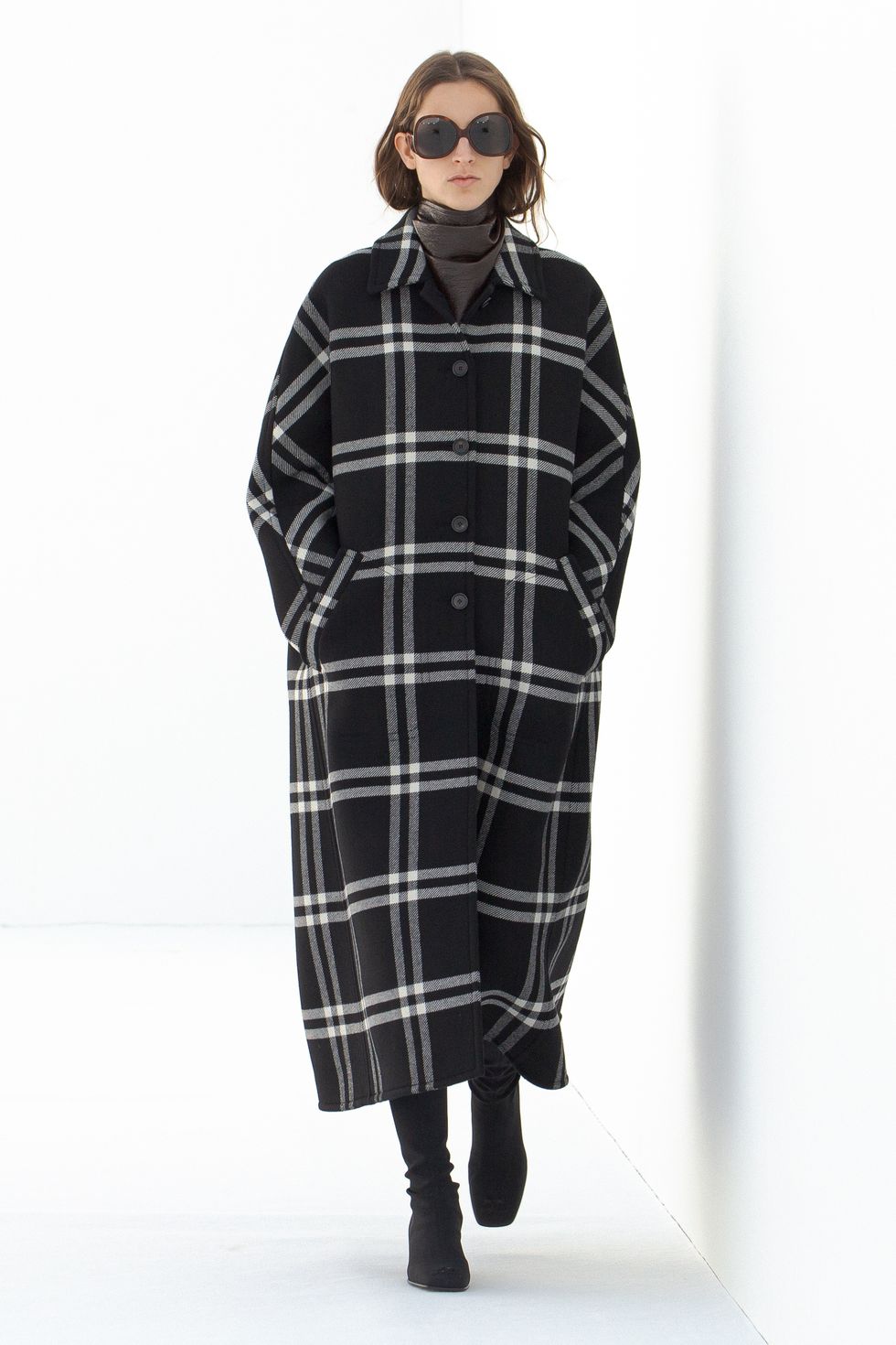 PARIS FASHION WEEK